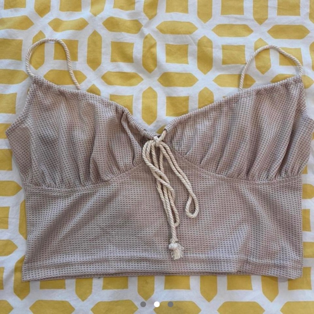 CROPPED TANK TOP